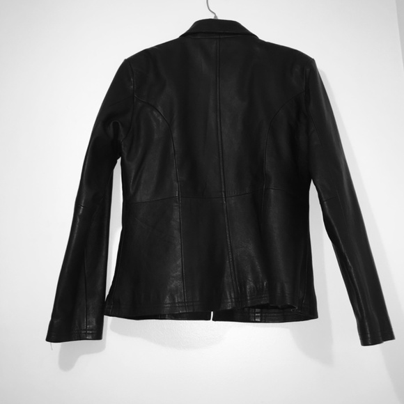 Vintage 90s Kids Black 100% Leather Jacket with zipper and pockets Size XL - Picture 10 of 16